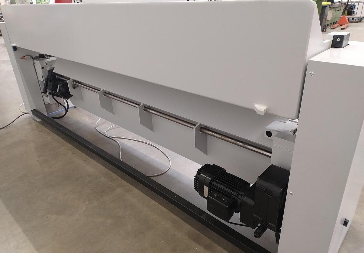 Gebraucht Schwenkbiegemaschine RAS 67.30