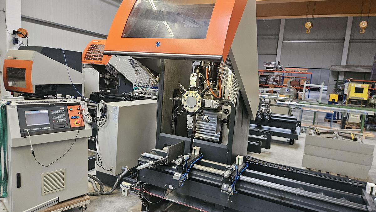 Gebraucht Bearbeitungszentrum Elumatec SBZ 130