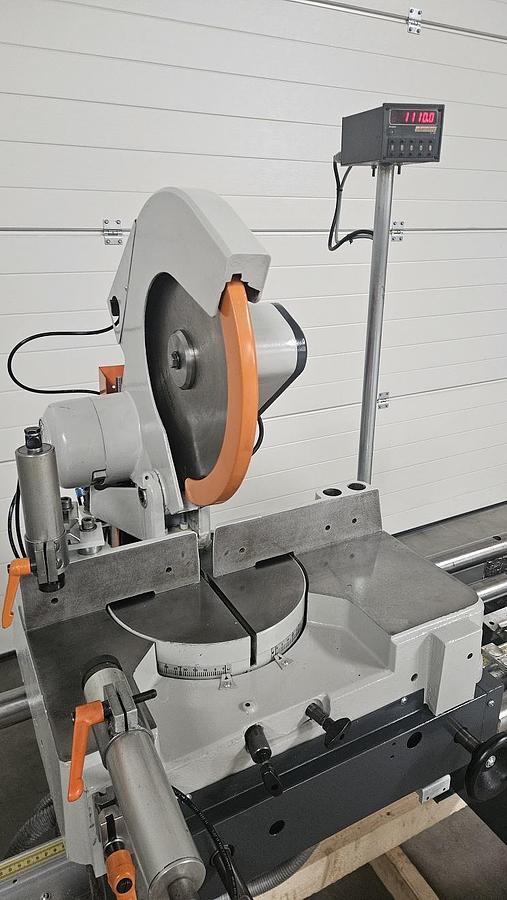Gebraucht Doppelgehrungssäge Elumatec DG 79