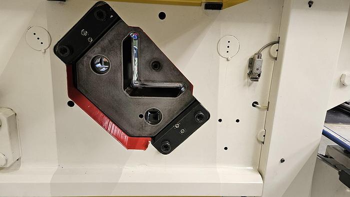 Gebraucht Profilstahlschere Mubea KBLH 700