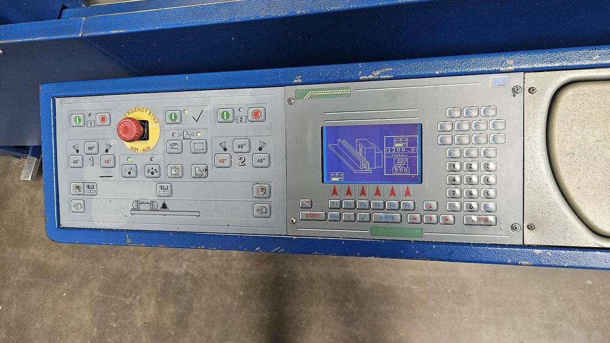 Gebraucht Doppelgehrungssäge  Schüco B 50 S