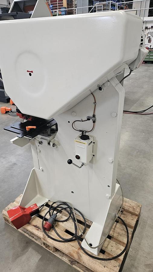 Gebraucht Lochstanze Mubea KL 560