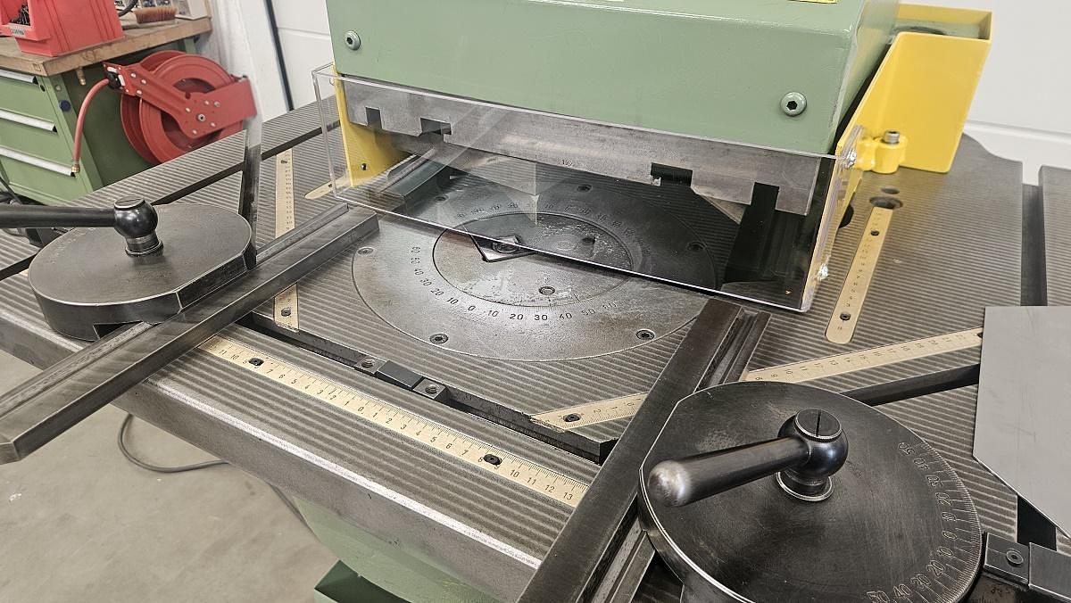 Gebraucht Ausklinkmaschine