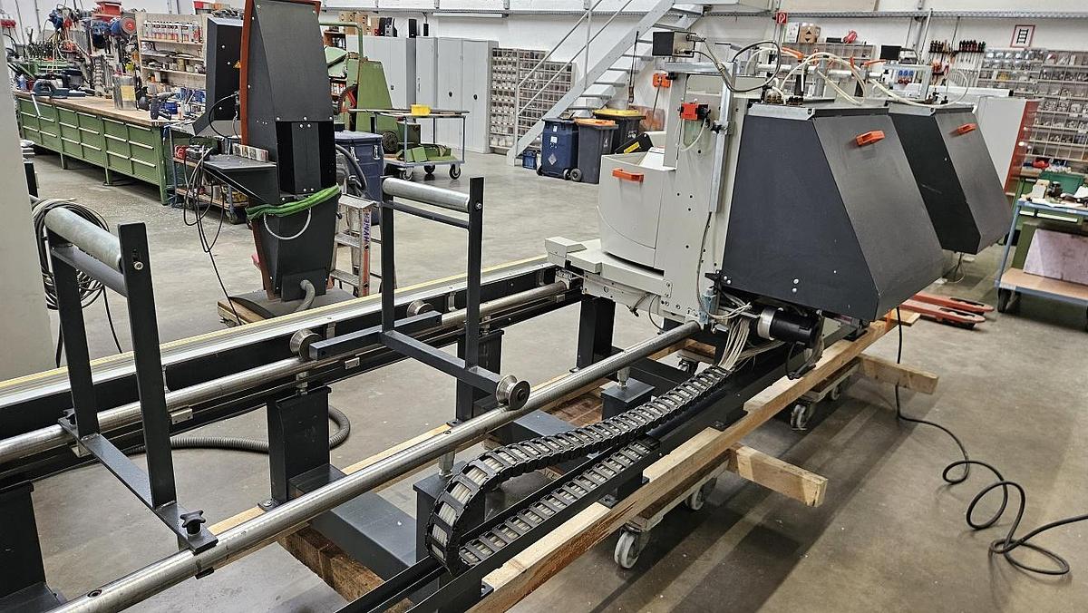 Gebraucht Doppelgehrungssäge Elumatec DG 104