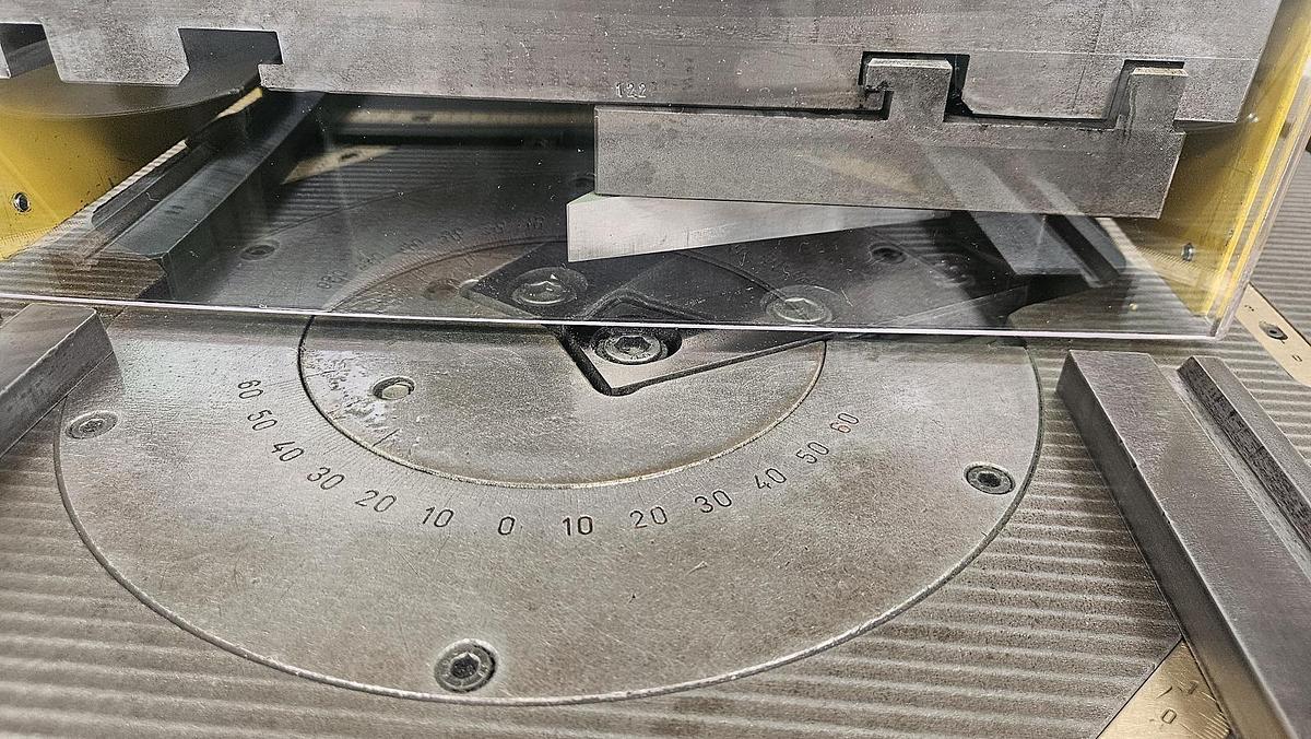 Gebraucht Ausklinkmaschine