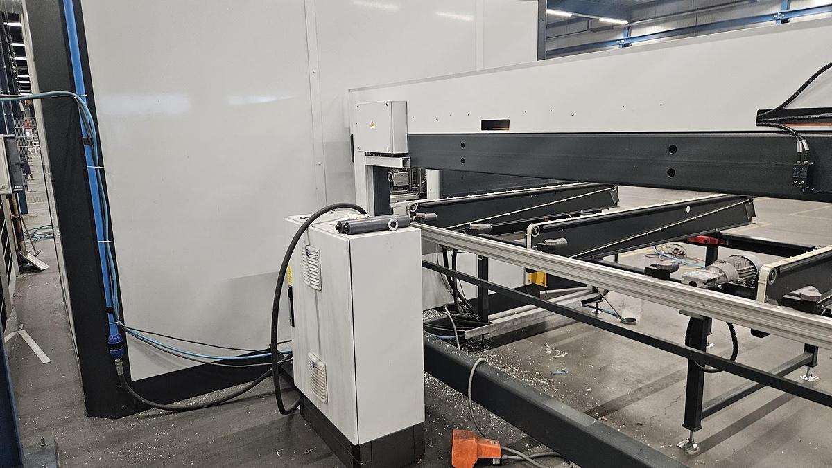 Gebraucht Bearbeitungszentrum / Durchlaufzentrum Elumatec SBZ 628 XXL