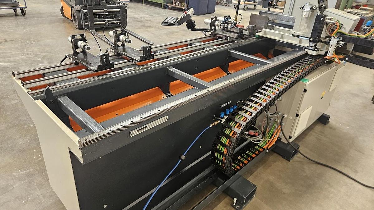 Gebraucht Bearbeitungszentrum Elumatec SLK 118