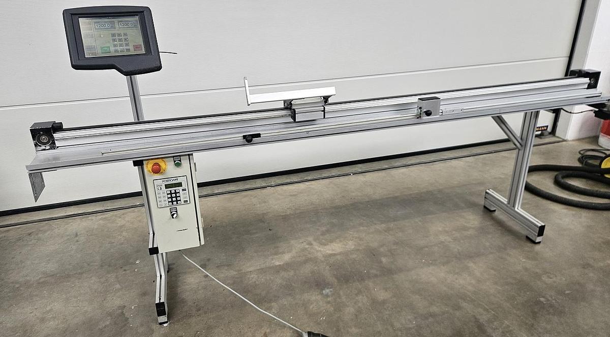 Gebraucht Längenanschlag Hecht Positiomat 535 mit Glasleistenmeßschieber