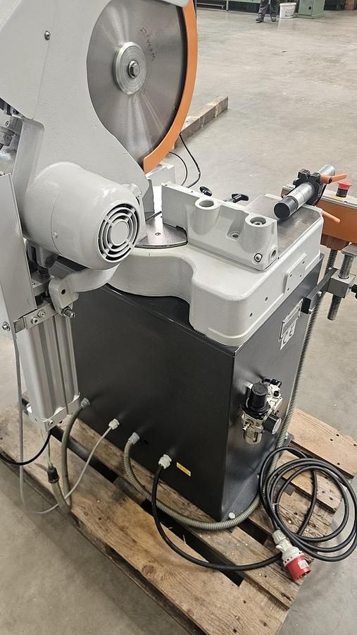 Gebraucht Aluminiumsäge Elumatec MGS 73