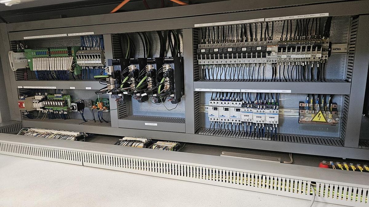 Gebraucht Bearbeitungszentrum Schüco MFM AF 300