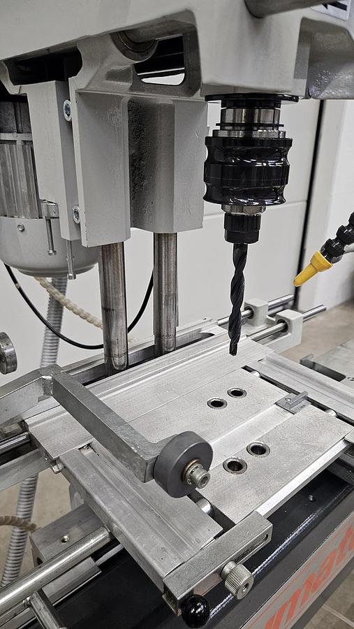 Gebraucht Türbandbohrmaschine Elumatec TBM 126