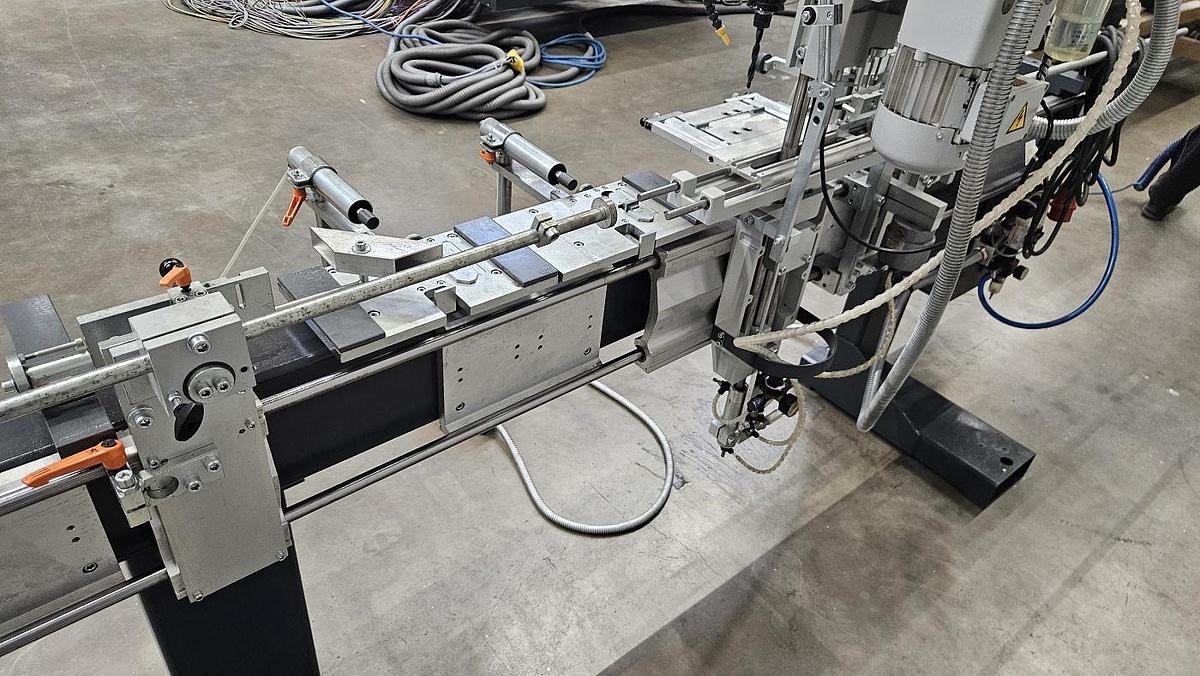 Gebraucht Türbandbohrmaschine Elumatec TBM 126