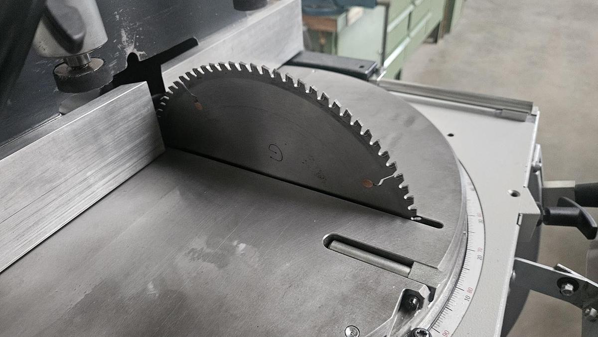 Gebraucht Aluminiumsäge Elumatec TS 161