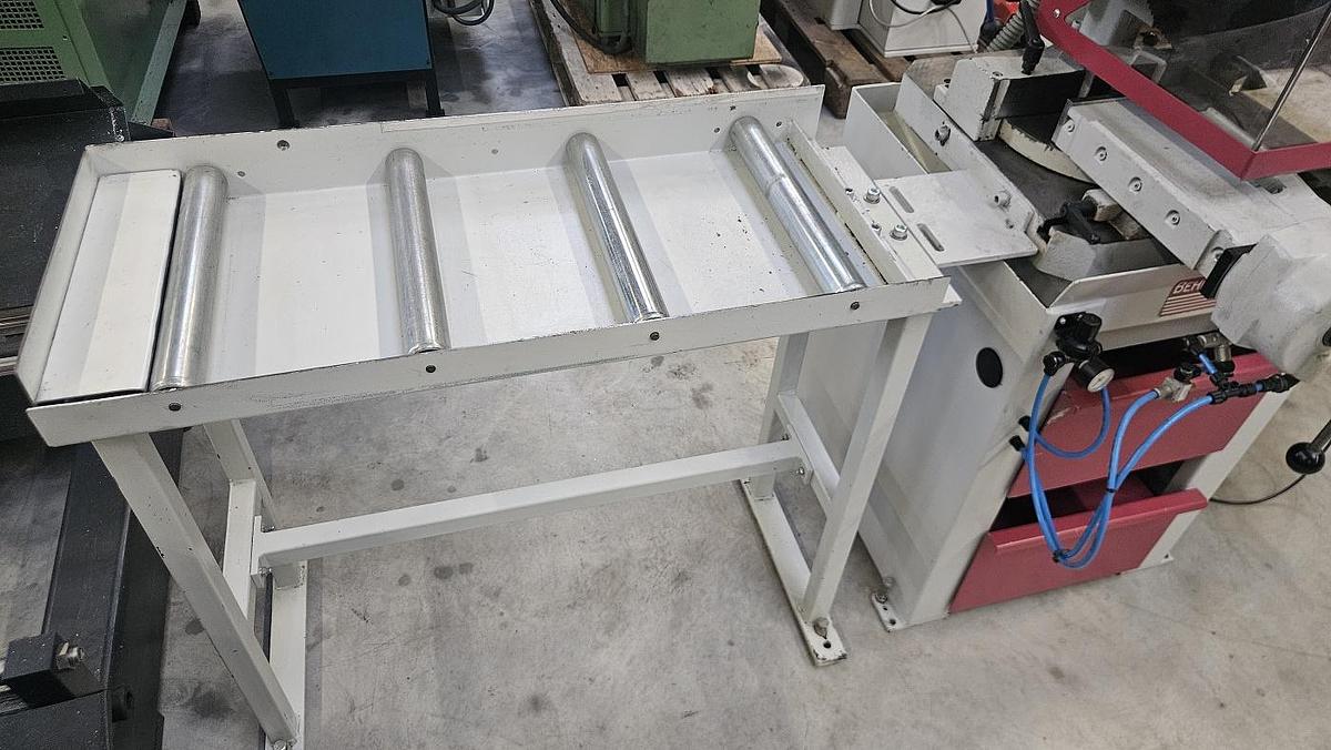 Gebraucht Kreissäge Behringer VMS 350 PV mit auto. Positionierung