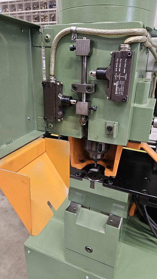 Gebraucht Hydraulische Lochstanze Peddinghaus Hydraulic 300