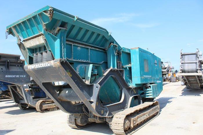 Used 2015 Powerscreen Metrotrak 900 x 600