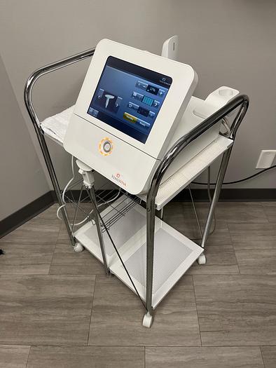 Used 2015 Venus Concepts Venus Viva RF ~ Single Owner System ~ Warranty ~