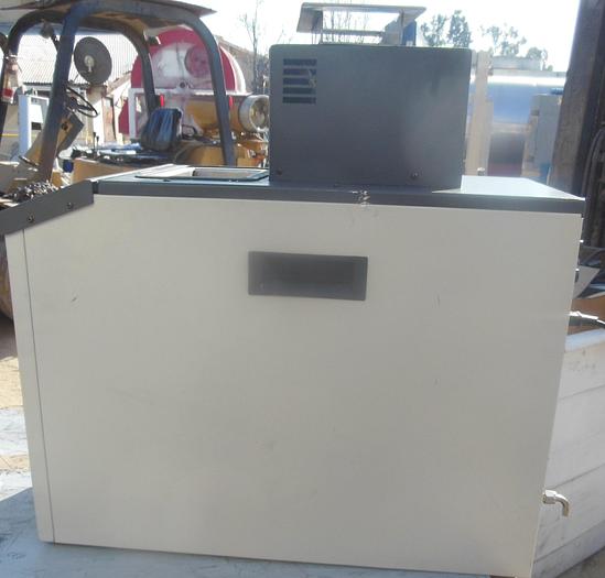 Used Lab, Calibration Bath, Fluke, Mdl 7320, 9.2 Liter #S742916
