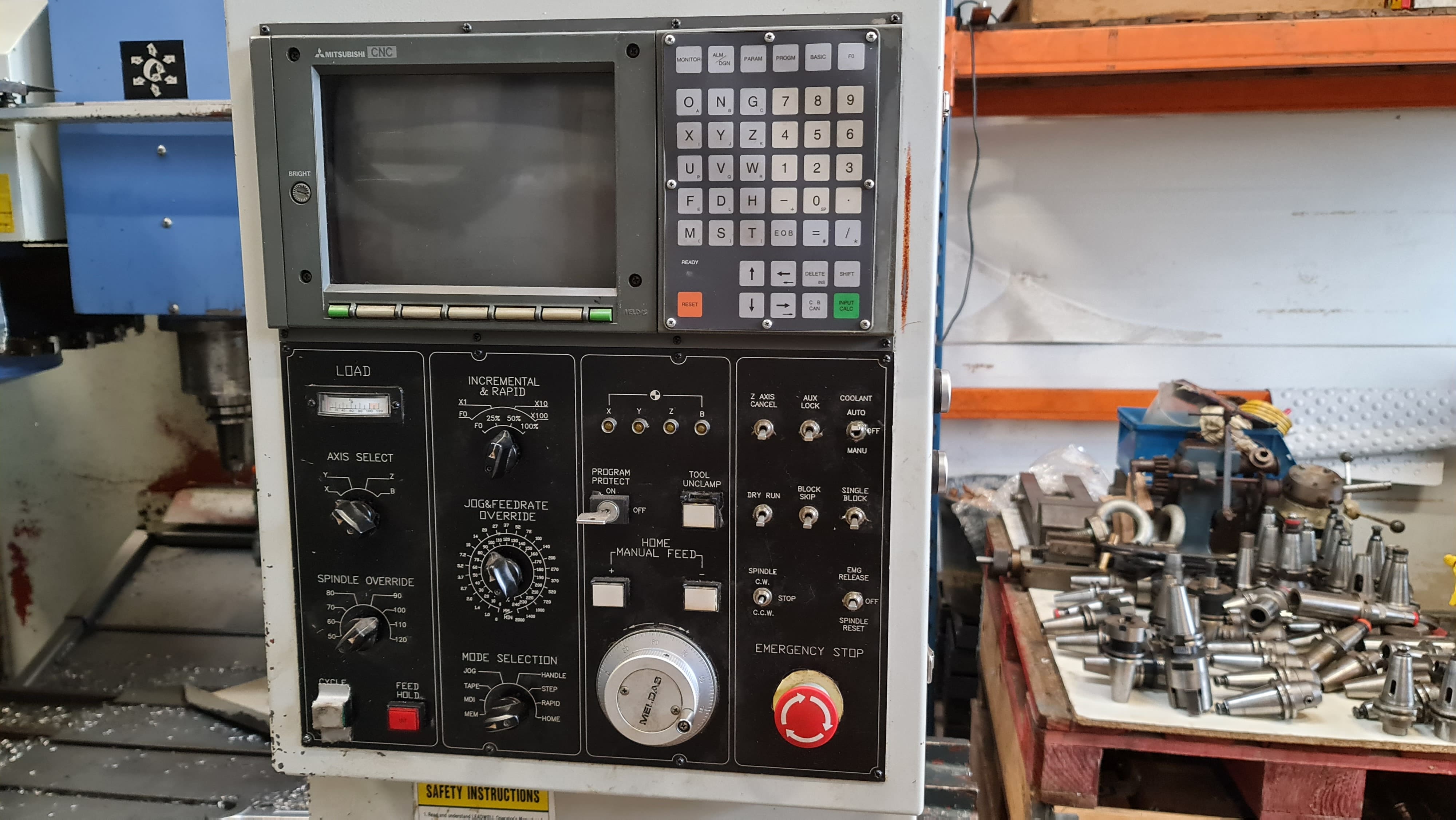 Used LEADWELL VMC 25 - 1994