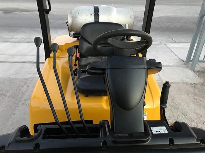 Used 2007 YALE GLP060VX Forklift