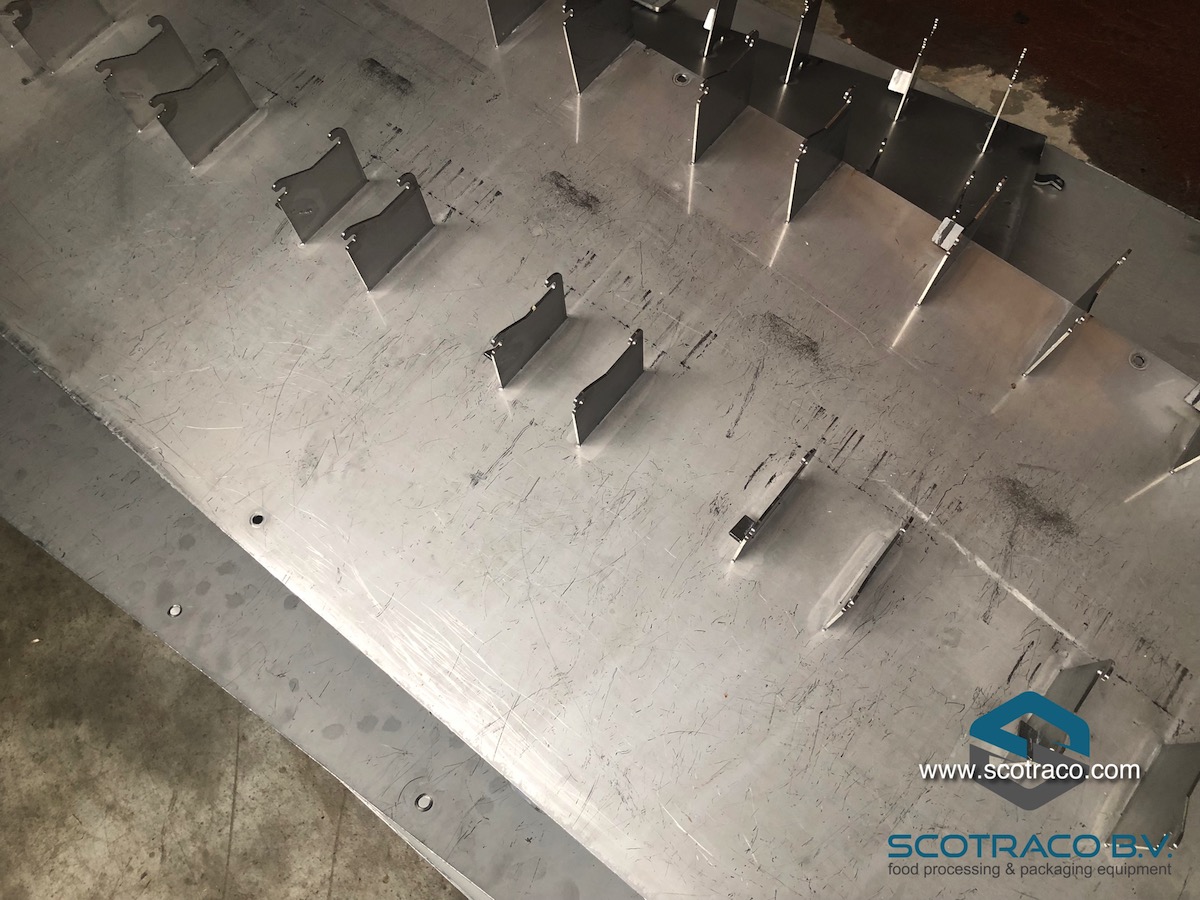 Used Complete weighing and packing line, Yamato sigma 714, Innotech vffs