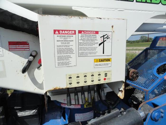 Used 2013 skylift/ versalift SUPER ARBORIST 53/VST521