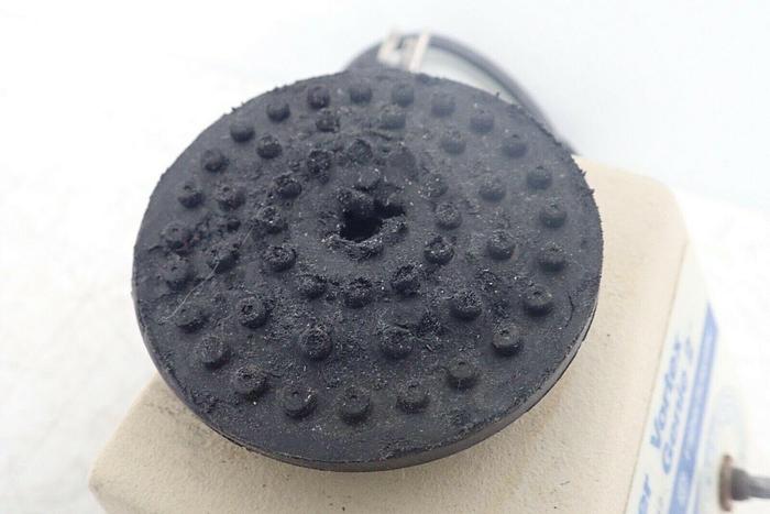 Used Fisher Scientific 12-812 Model G-560 Vortex Genie 2 Vortexer Mixer