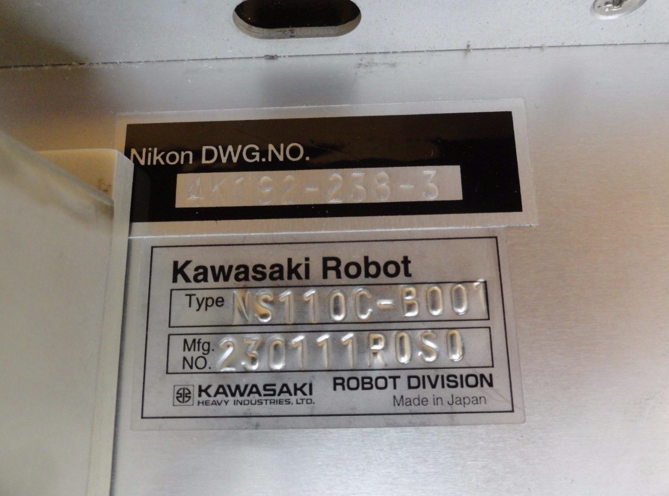 Used KAWASAKI NS110C-B001 Chuckbot Robot 4K192-238-3 NSR-S307E 300mm DUV As-Is