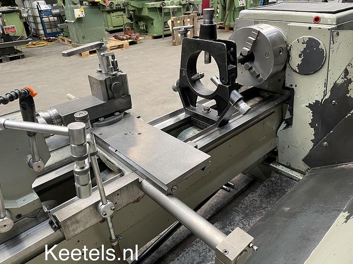 Gebruikt Colchester Triumph 2000