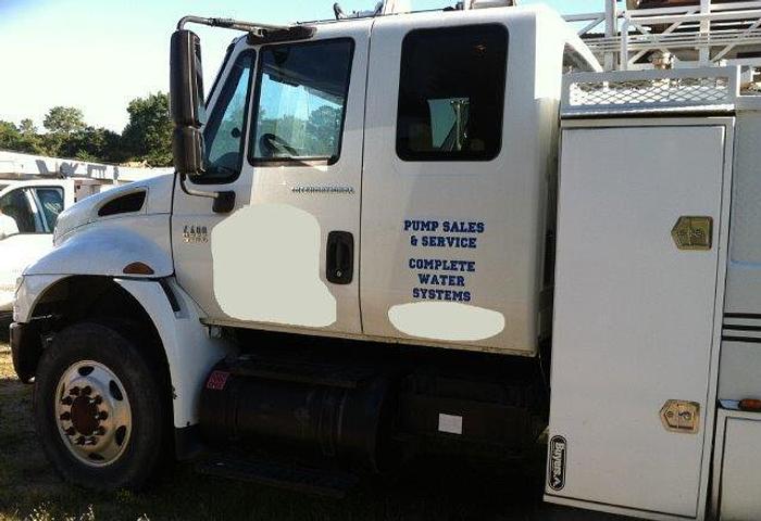 Used 2005 International 4400 DT 570 Flat Bed Water Truck