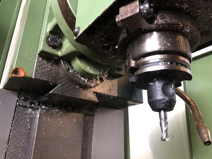 Gebruikt Maho MH 400 E