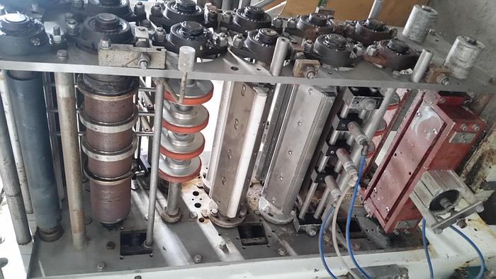 Used Circle V12HV3C 3 up poucher V12HB3C
