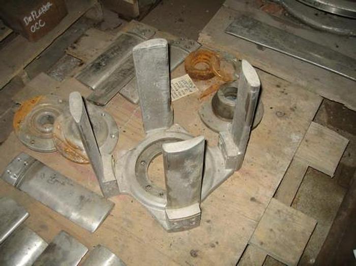 Used Bird 8 Foil Assembly Cage For Pressure Screen With (4) Foils #23307