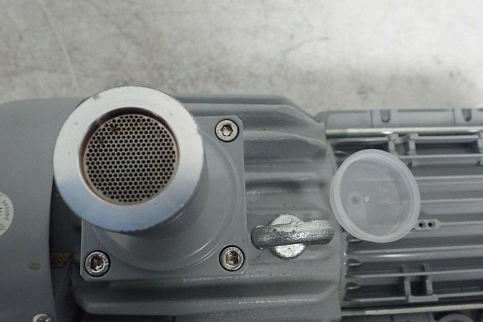 Used Agilent MS40+ RVP Model 9499225M013 Rotary Vane Vacuum Pump