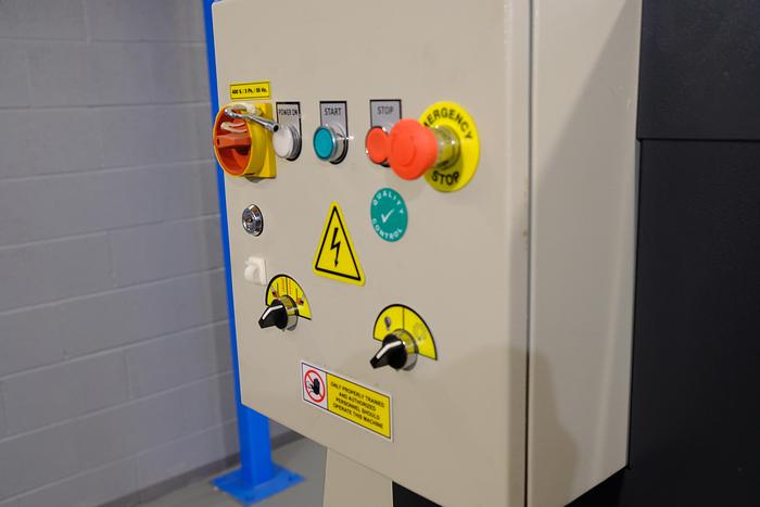 Used UZMA 65 ton Hydraulic Punching machine 625mm throat