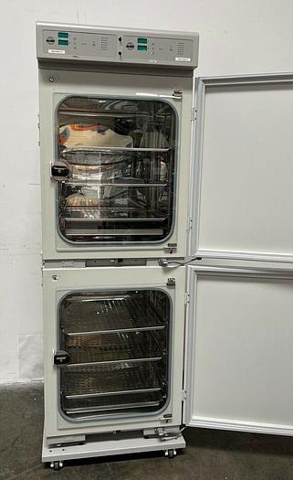 Used Nuaire NU-8700 Autoflow IR Water-Jacketed CO2 Dual Stacked Incubator