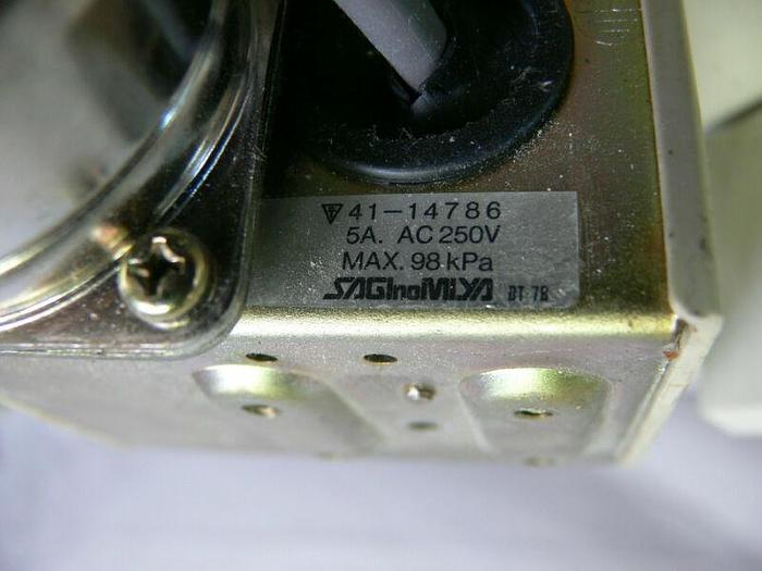 Used Lot of 5 - Saginomiya FNS-C101Q003 Pressure Control