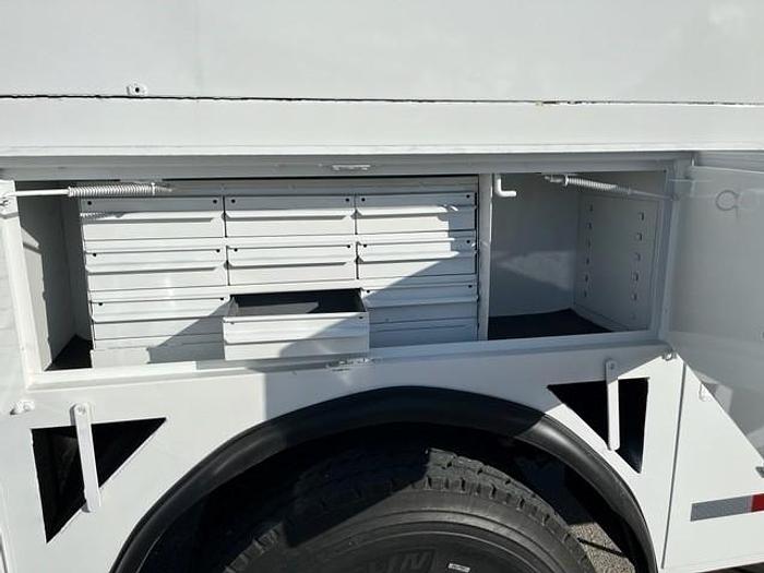 Used Altec AM55E-MH 60ft Bucket Boom with Material Handler on 2006 International 4300 4x4 Utility Truck - C00287
