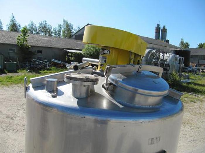 Brugt 1850 liters rustfri tank med omrører - SOLGT