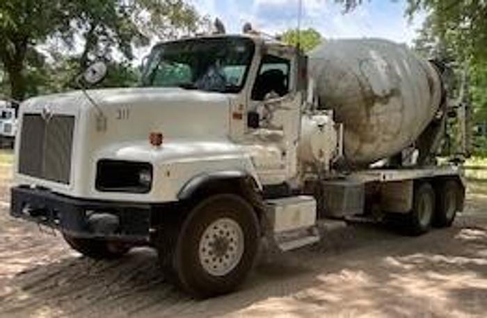 Used 2005-2006 International Mixer Trucks (5)