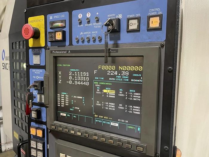 Used 2000 Makino SNC64 CNC Vertical Machining Center