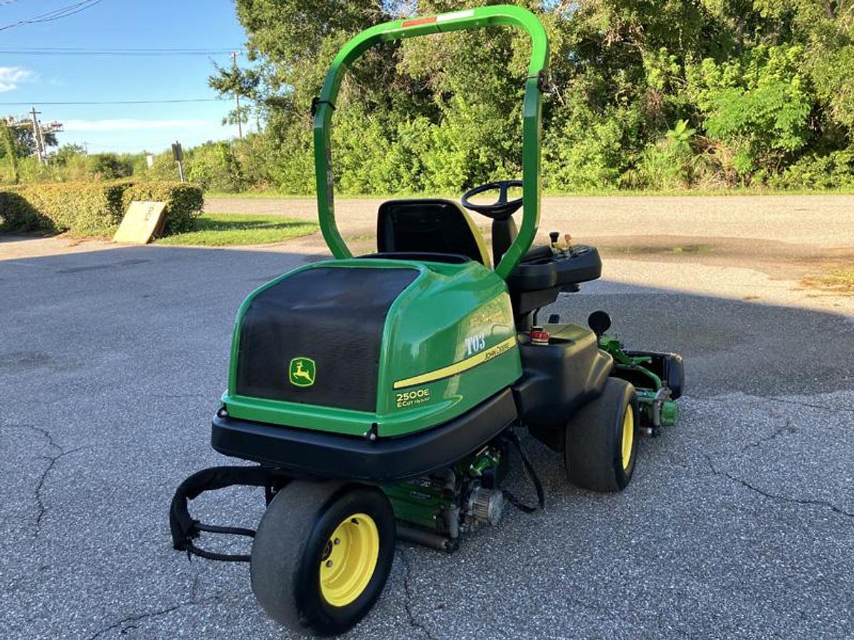 Used JOHN DEERE 2500E (2019)