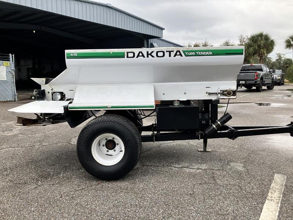 Used Dakota 410 Turf Tender (2019)