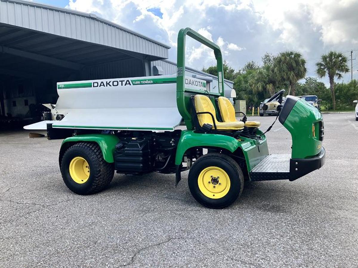 Used John Deere Progator 2020 with Dakota Turf Tender 410 Spreader (2018)