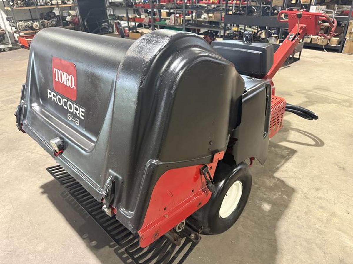 Used TORO 648 Aerator	(2009)