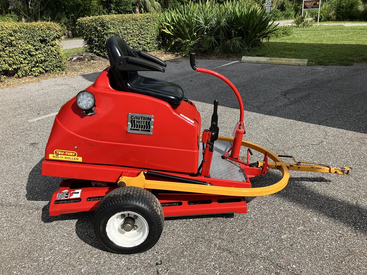 Used TRU TURF R50-11 Greens Roller (2018)
