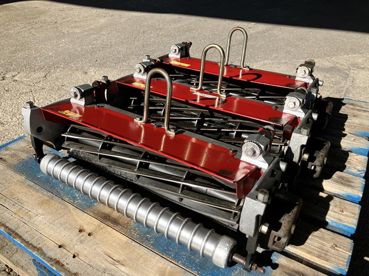 Used TORO 04619 11 Bladed Cutting Units – Set 3 (2012)