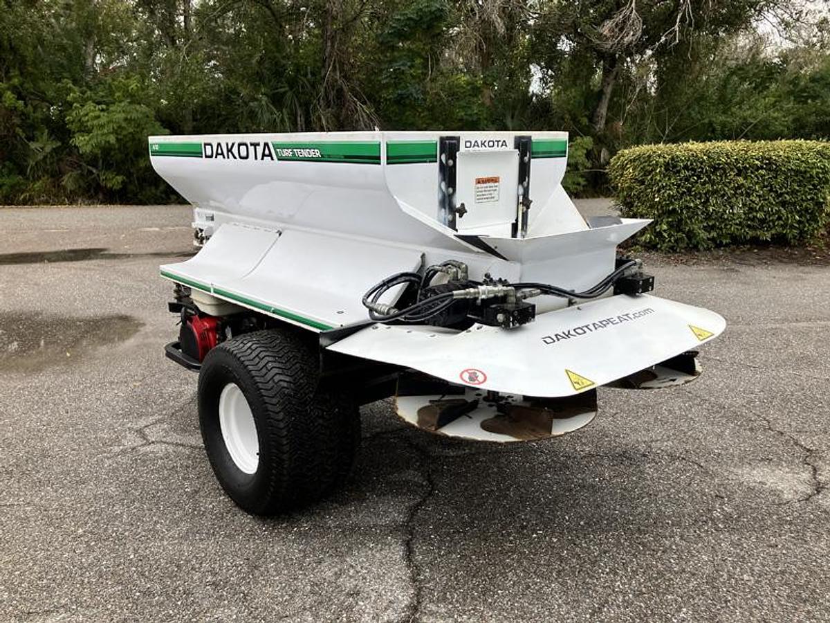 Used Dakota 410 Turf Tender (2019)