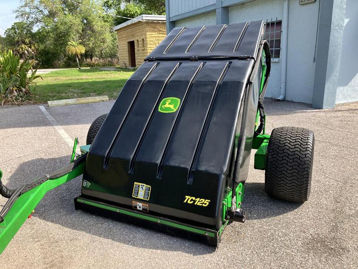Used John Deere TC125 Turf Collector (2017)