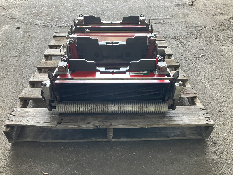 Used Toro Set of 3 Cutting Units 04653 (2021)